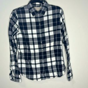 BANANA REPUBLIC BUTTON DOWN SHIRT